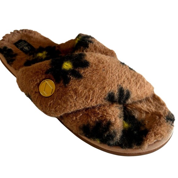 Volcom Lived in Lounge Woman's Slippers Slides Brown Soft Faux Fur Daisies Sz 8? - Picture 1 of 14